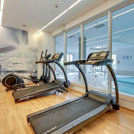 Apartments Waterlane Island Pool & Gym Spa Гданьск Экстерьер фото
